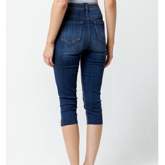 NWT Sky and Sparrow Super Crop Denim Capri Jeans - Picture 3 of 7